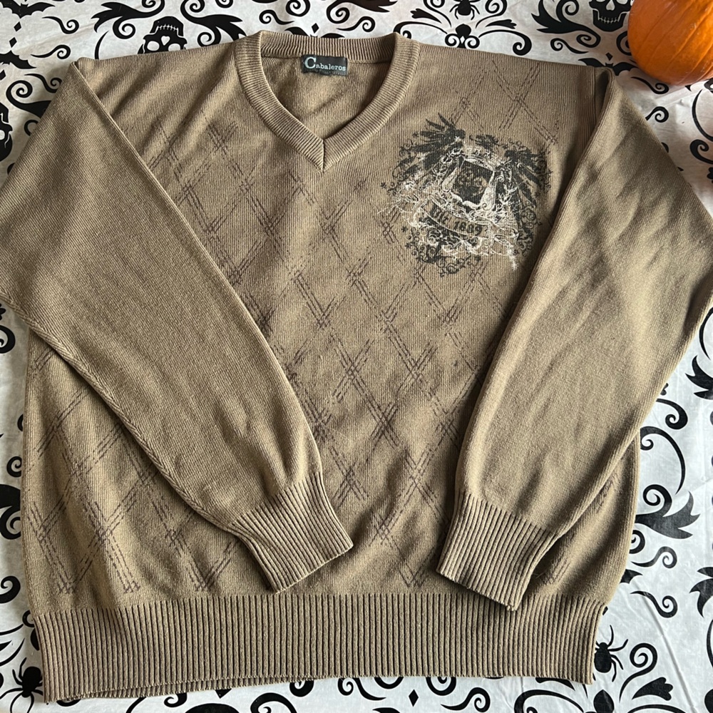 Chaps Men's V-Neck Sweater in Tan